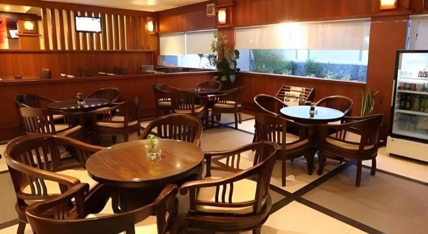 Hotel Tarakan Plaza Exterior foto