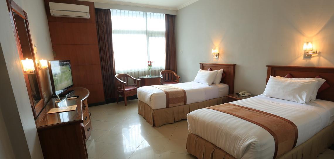 Hotel Tarakan Plaza Exterior foto
