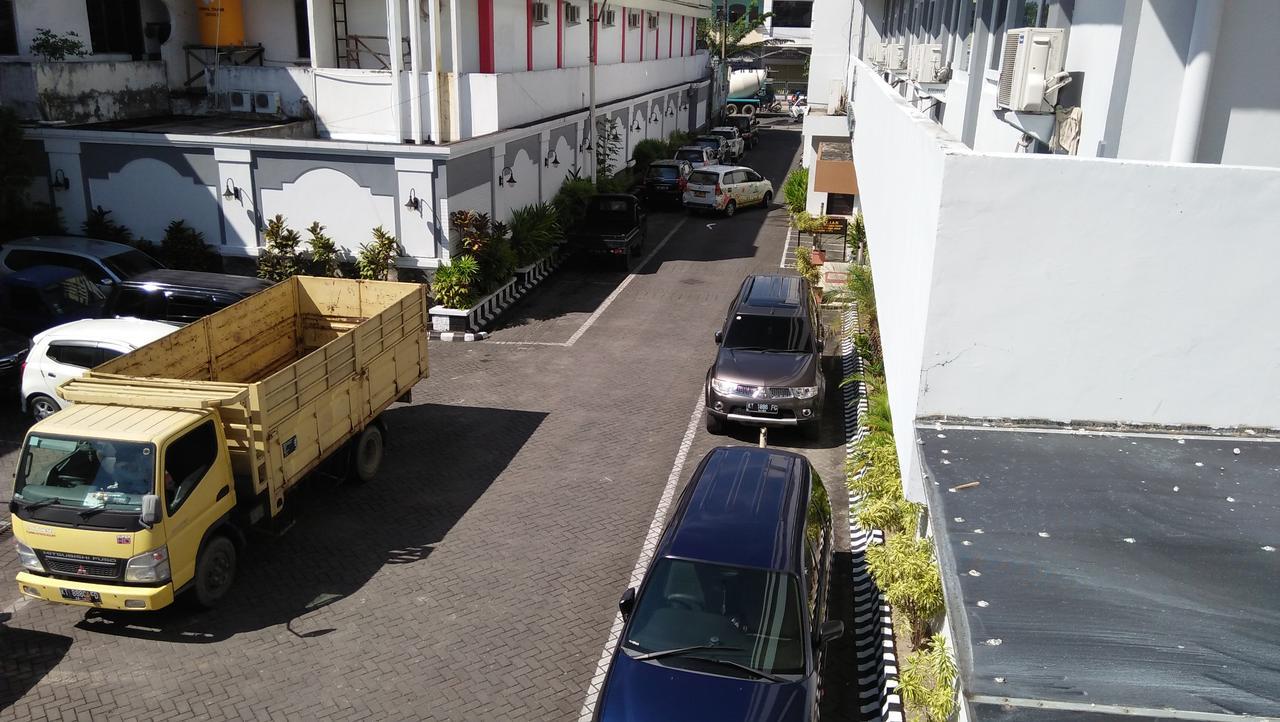 Hotel Tarakan Plaza Exterior foto